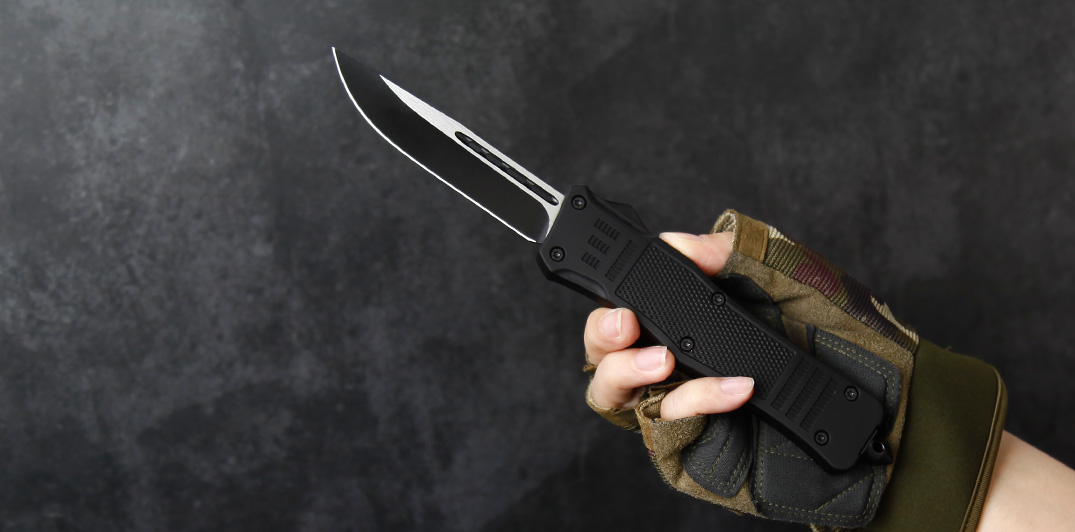 Damascus Pattern Knife