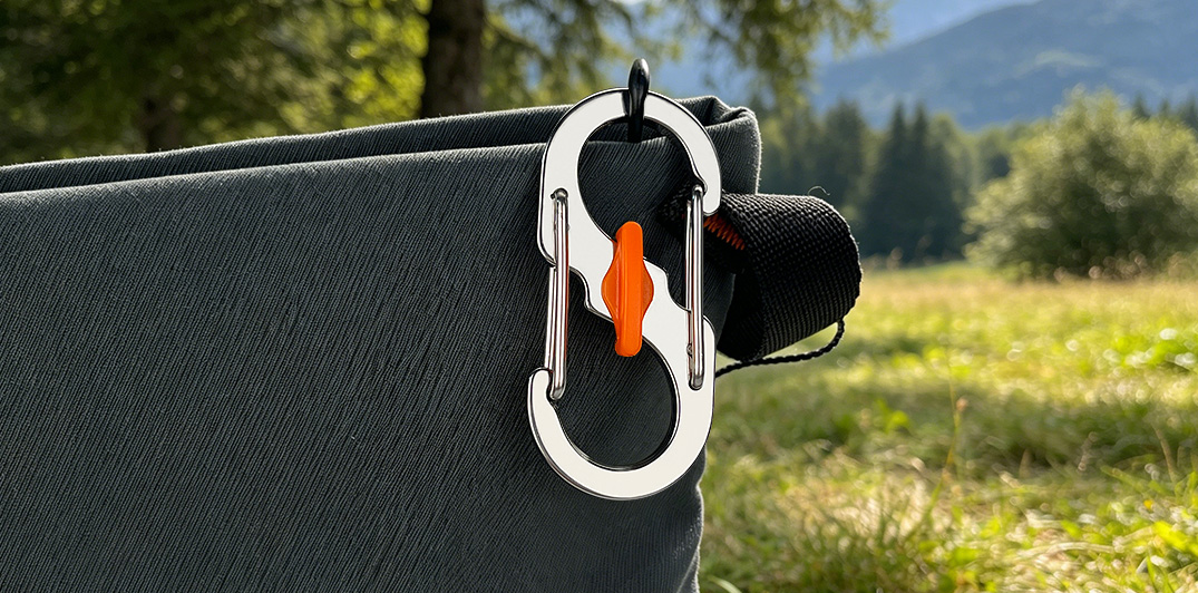 outdoor accessory hanger